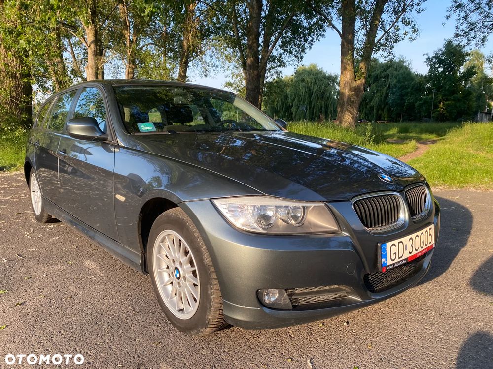 BMW Seria 3 318i - 12