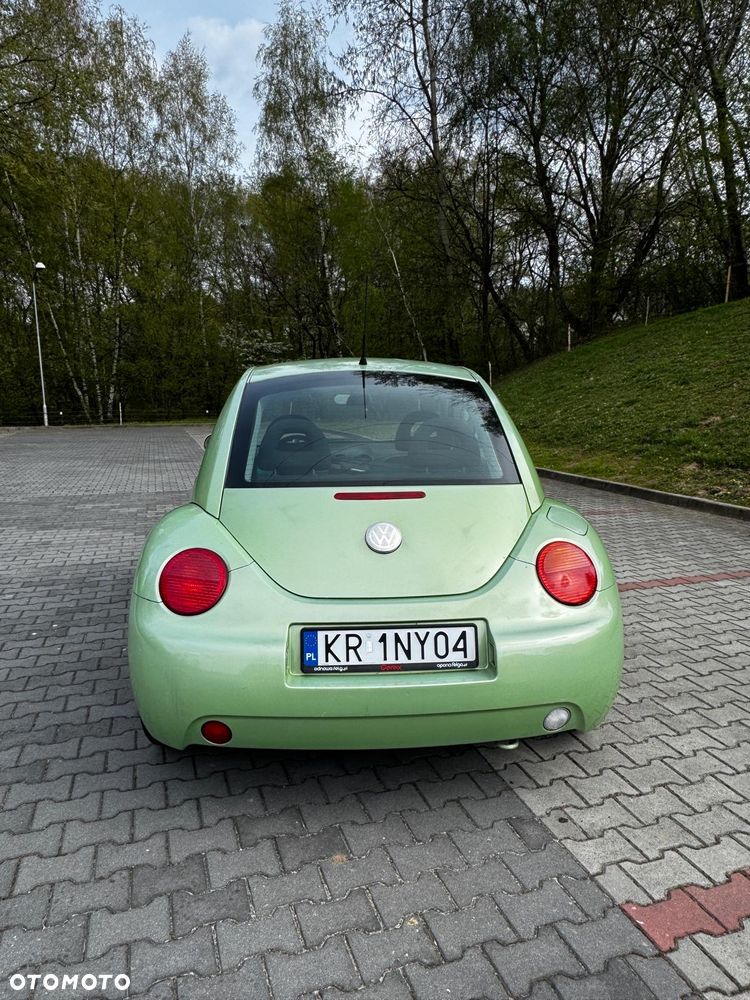 Volkswagen New Beetle - 7