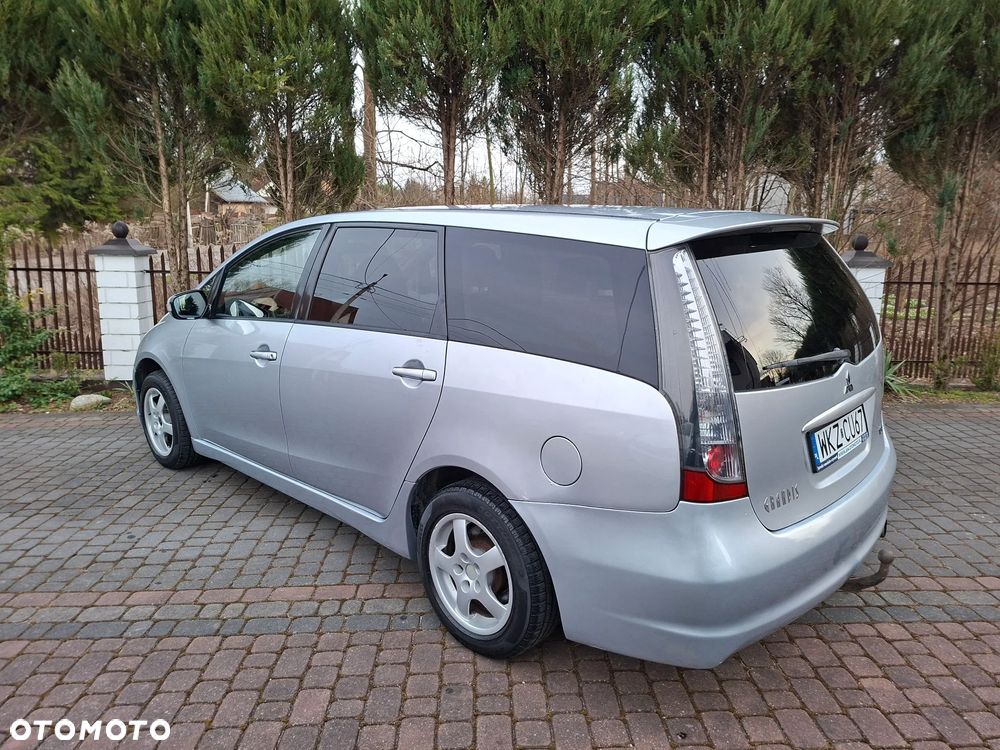 Mitsubishi Grandis 2.0 DI-D 7-Sitzer Intense - 6