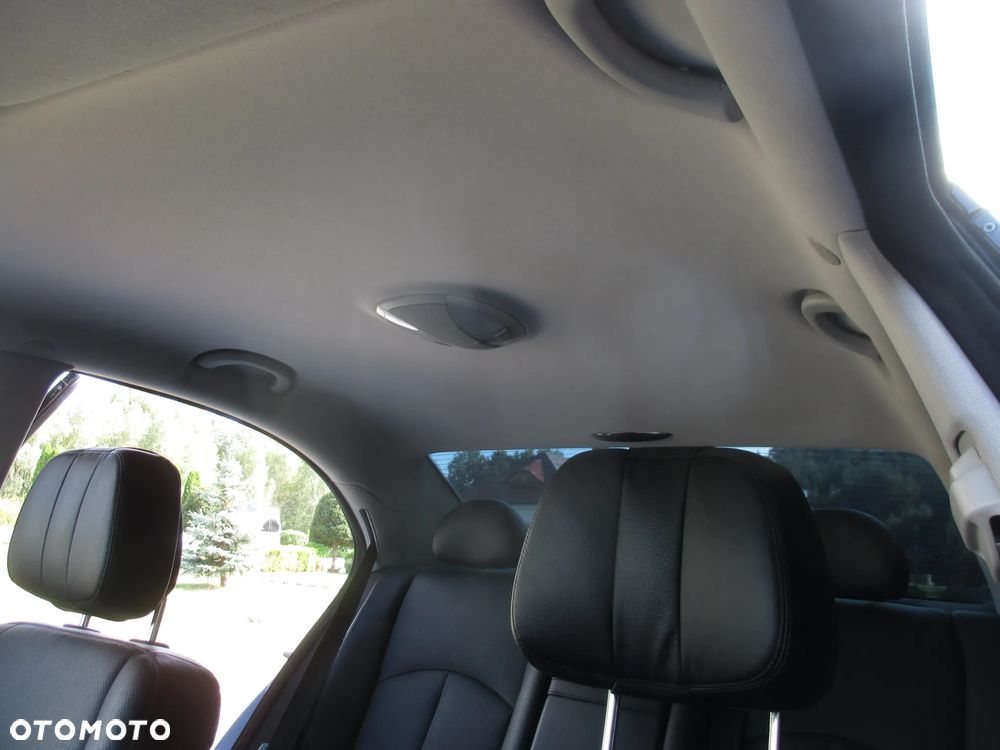 Mercedes-Benz Klasa E 320 CDI Avantgarde DPF Sport Edition AMG - 19