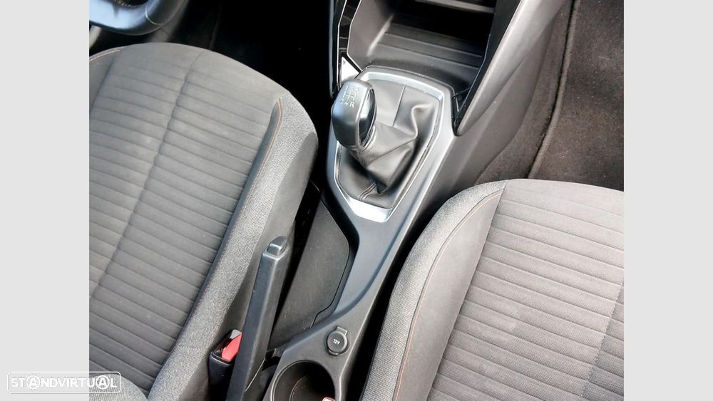Peugeot 208 1.2 PureTech Active Pack - 23