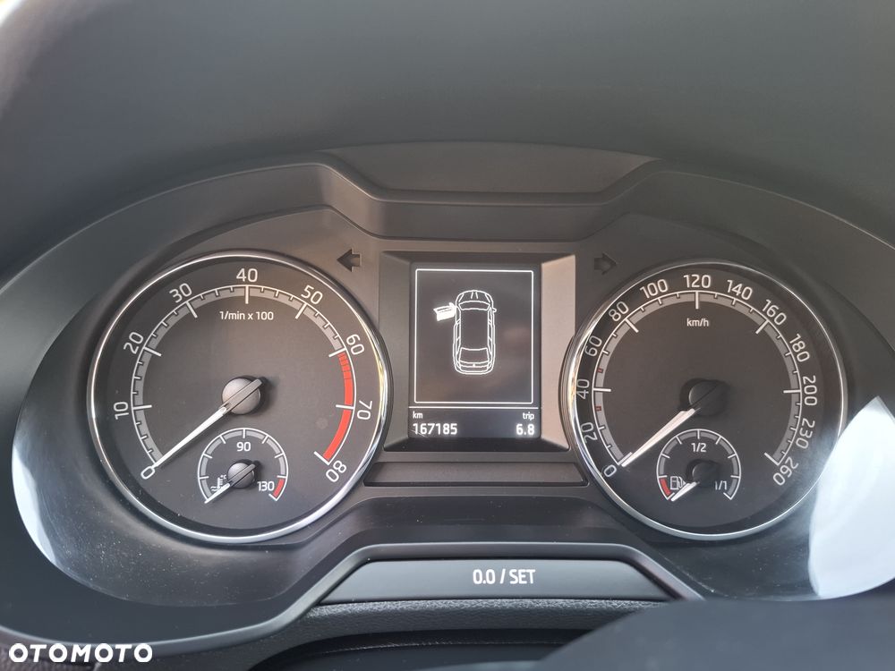 Skoda Octavia - 8
