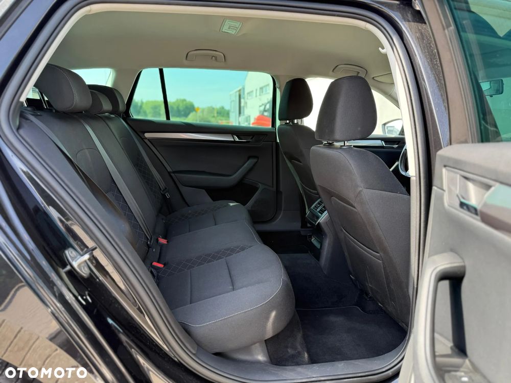 Skoda Superb Combi 1.6 TDI Ambition - 11