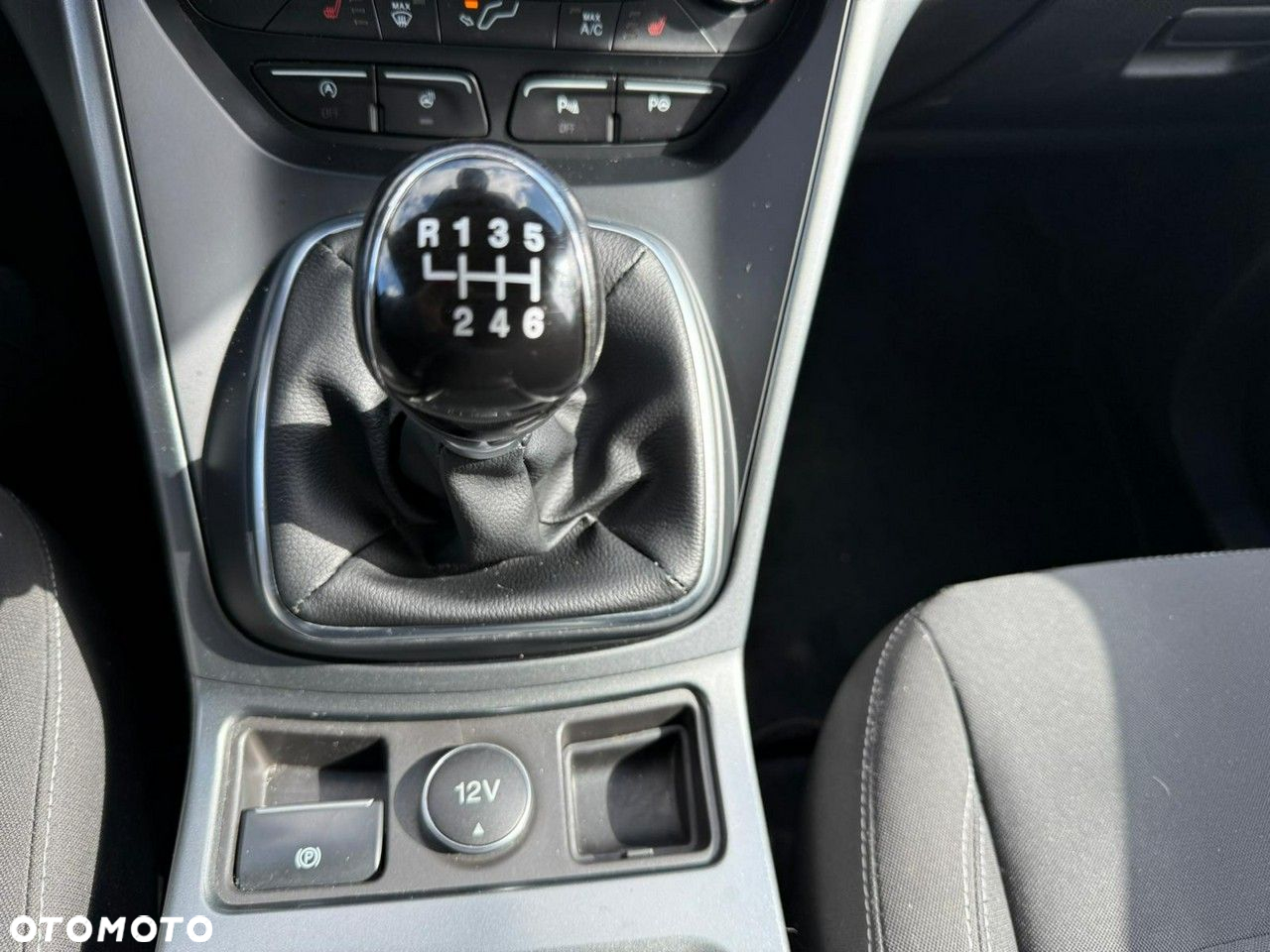Ford Kuga - 19