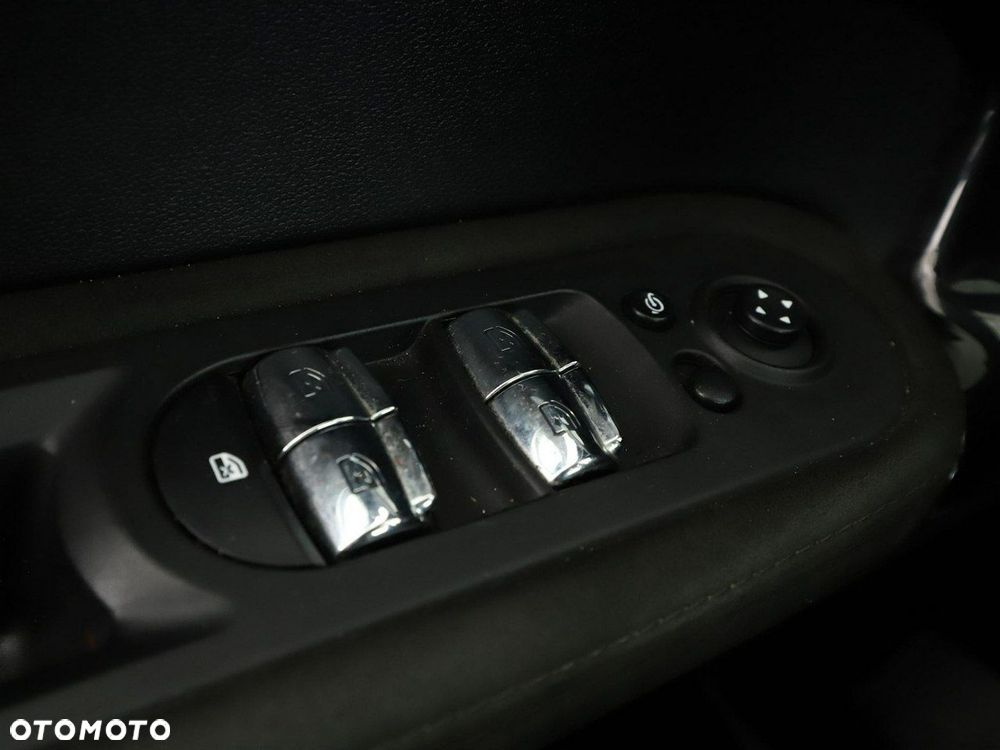 MINI Countryman Cooper S E All4 - 34