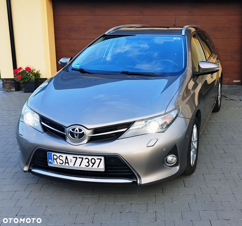 Toyota Auris 2.0 D-4D Life Plus - 3
