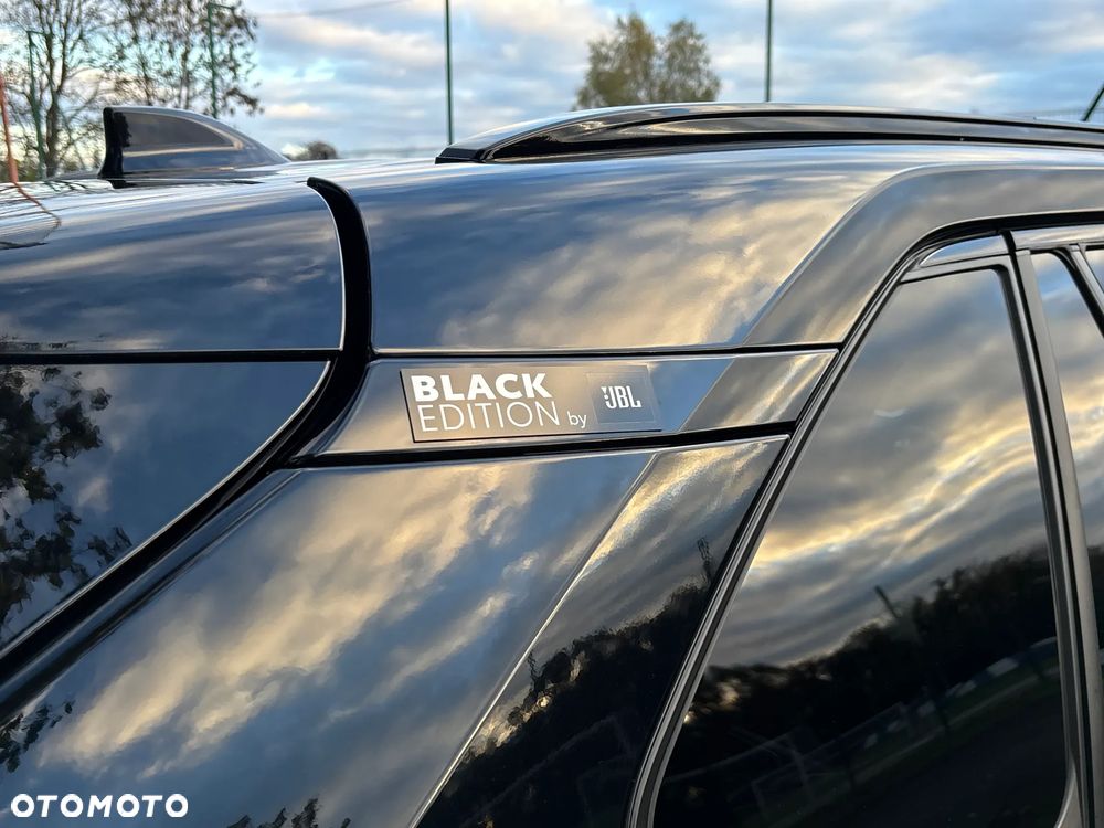 Toyota RAV4 2.5 Hybrid Black Edition by JBL 4x4 - 17