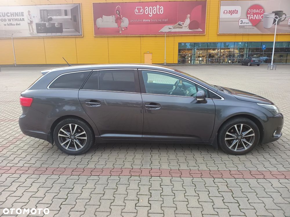 Toyota Avensis 2.0 D-4D Sol - 5