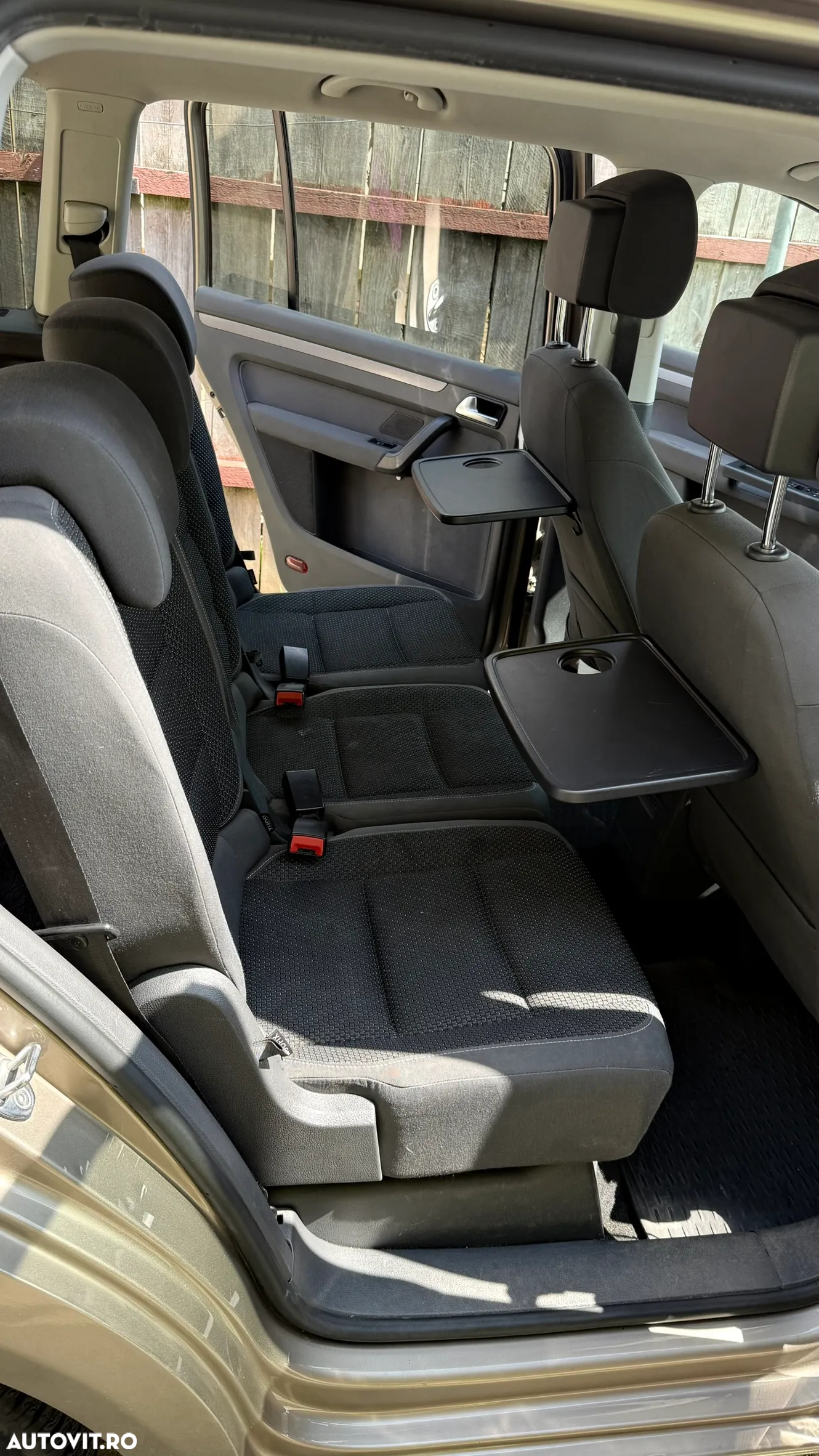 Volkswagen Touran 1.6 TDI BlueMotion Technology Comfortline - 19