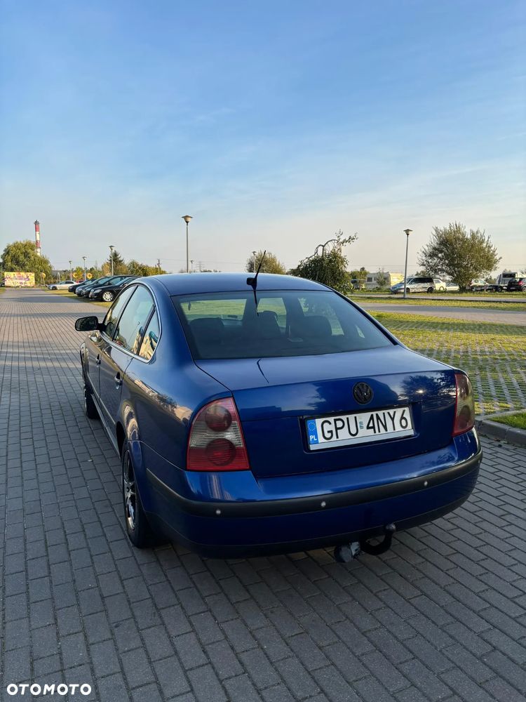 Volkswagen Passat 1.9 TDI Comfortline - 7