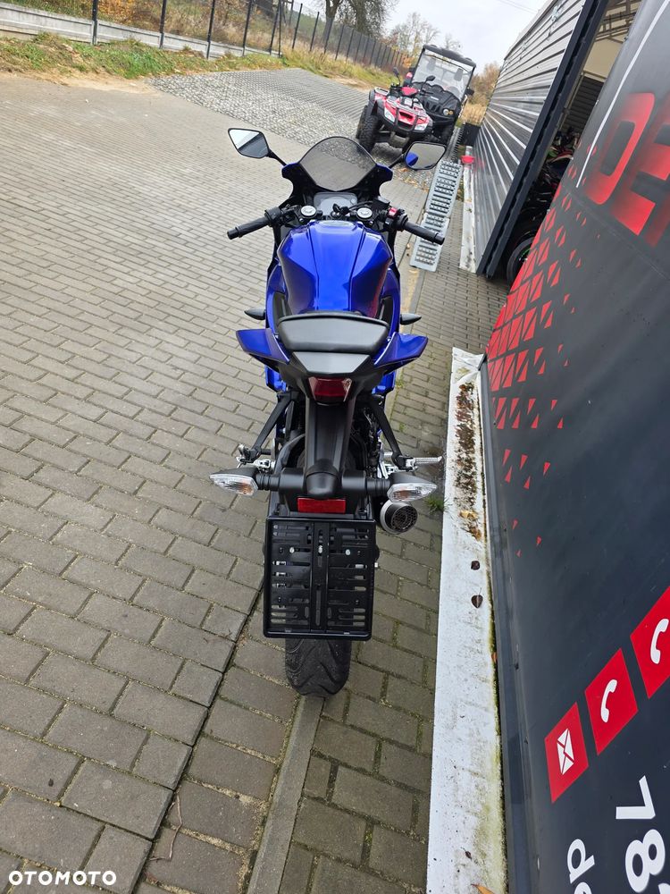 Yamaha YZF - 16