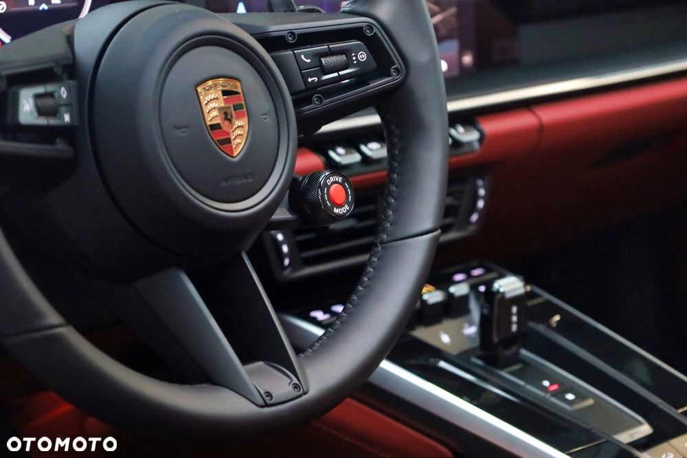 Porsche 911 - 16