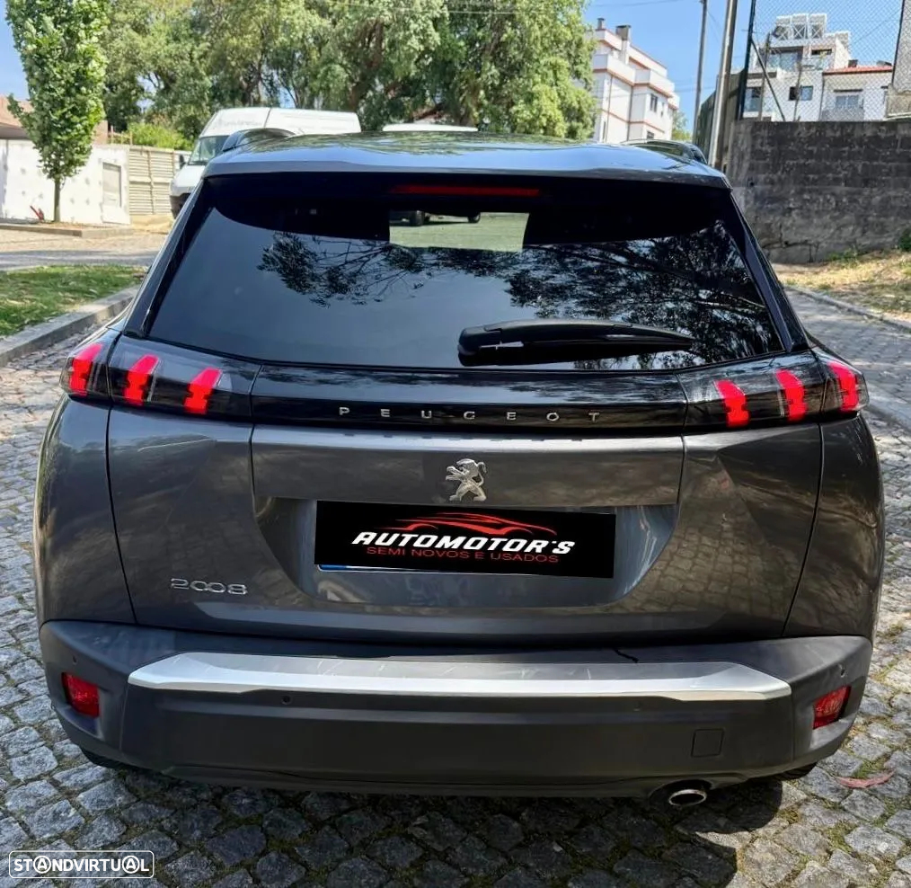 Peugeot 2008 1.5 BlueHDi Allure Pack EAT8 - 21