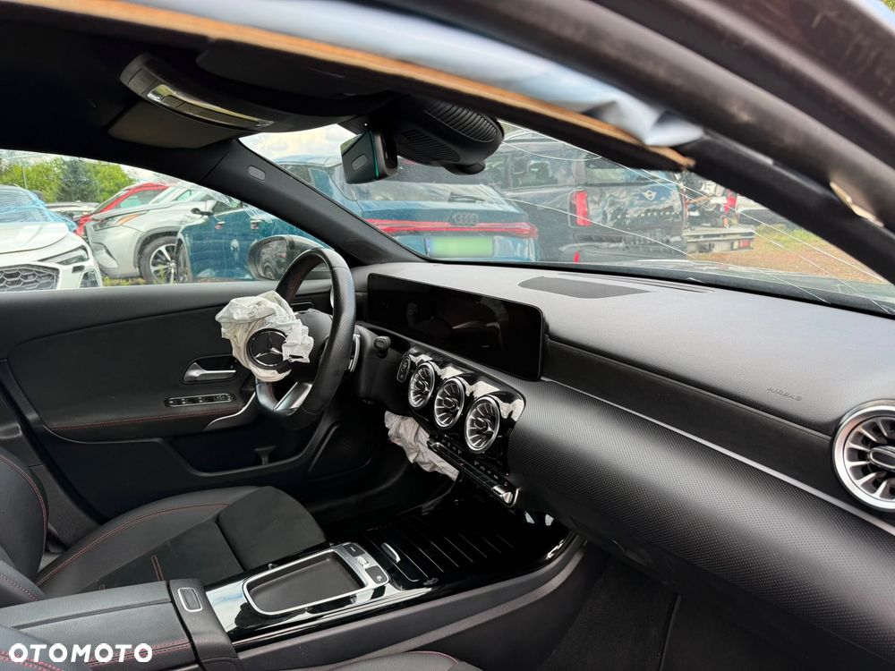 Mercedes-Benz Klasa A 200 AMG Line 7G-DCT - 17