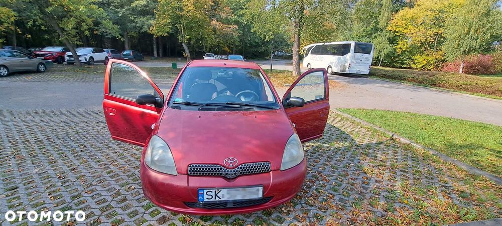 Toyota Yaris - 1
