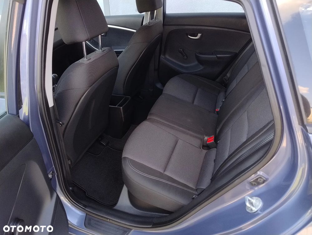 Hyundai i30 1.6 Trend - 21