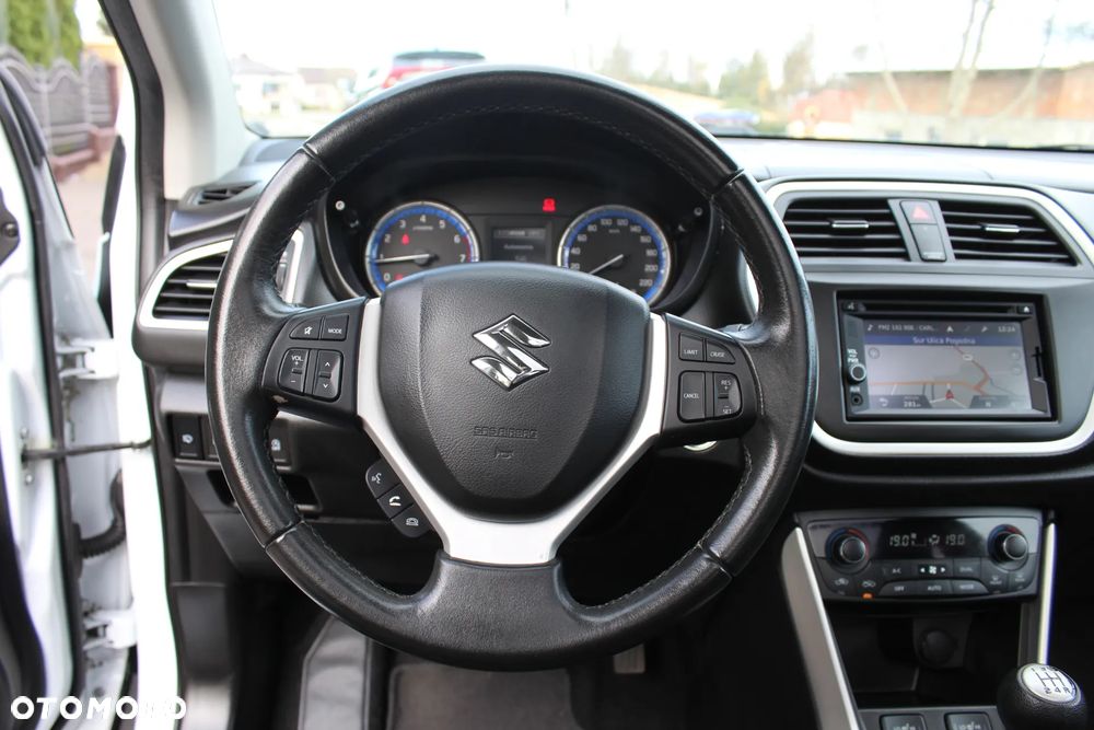 Suzuki SX4 S-Cross 1.6 Premium Plus 4WD - 22