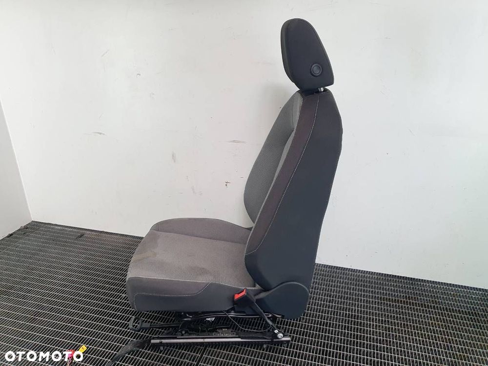 FOTEL PRAWY PASAŻERA SEAT LEON IV KL 2024 KOMBI EUROPA - 5