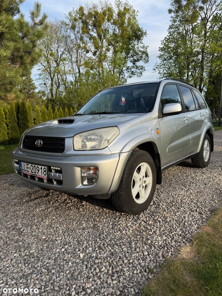 Toyota RAV4 2.0 D-4D 4x4 - 6