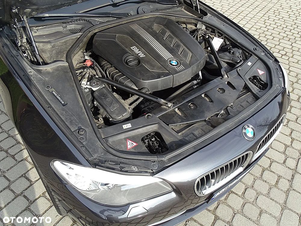BMW Seria 5 520d Luxury Line - 29