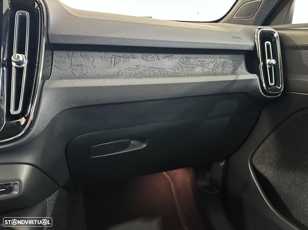 Volvo C40 Recharge Single Motor Plus - 18