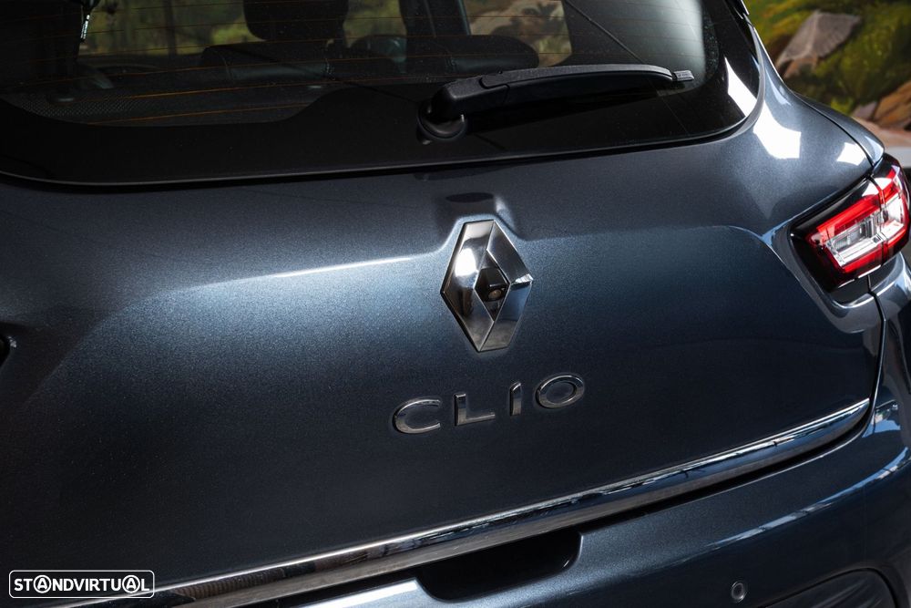 Renault Clio - 8