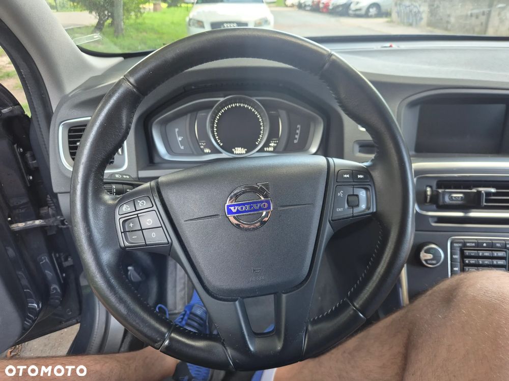 Volvo V60 D2 Geartronic Summum - 11