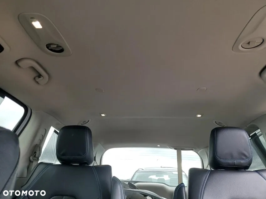 Chrysler Pacifica - 10