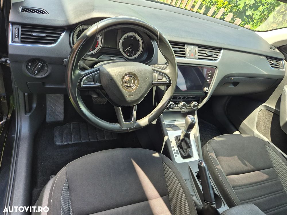 Skoda Octavia 1.6 TDI DSG Ambition - 16