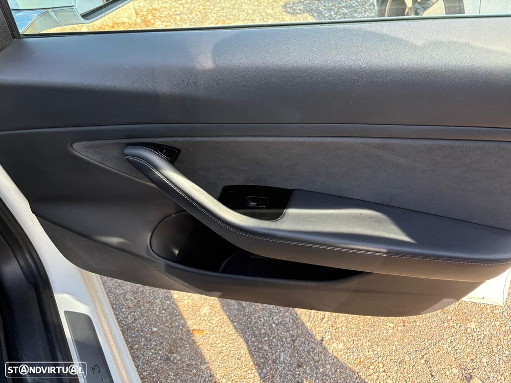 Tesla Model 3 Long Range Tração Integral - 12