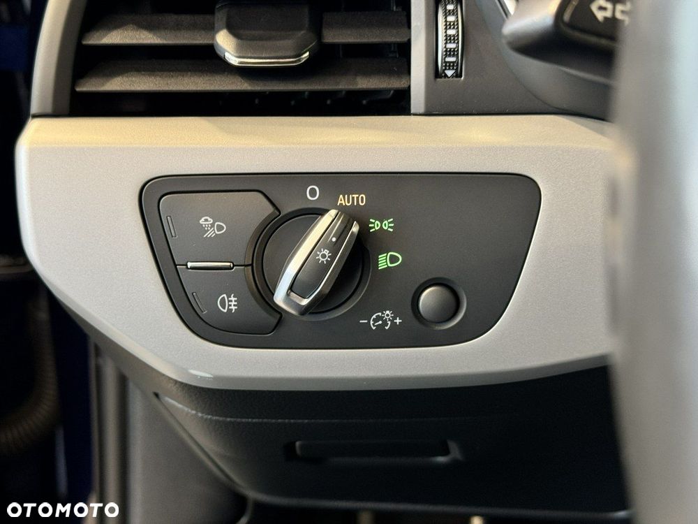 Audi A4 Limousine - 18