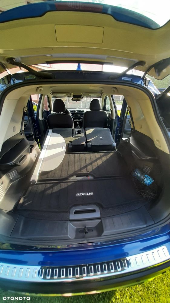Nissan Rogue - 14