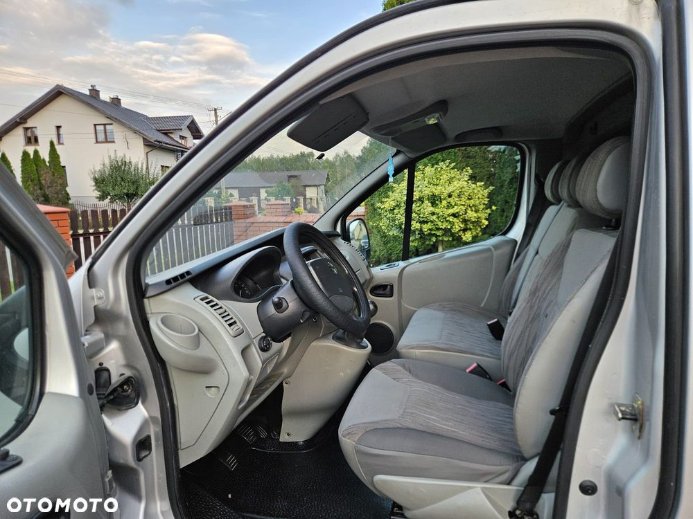 Renault Trafic - 10