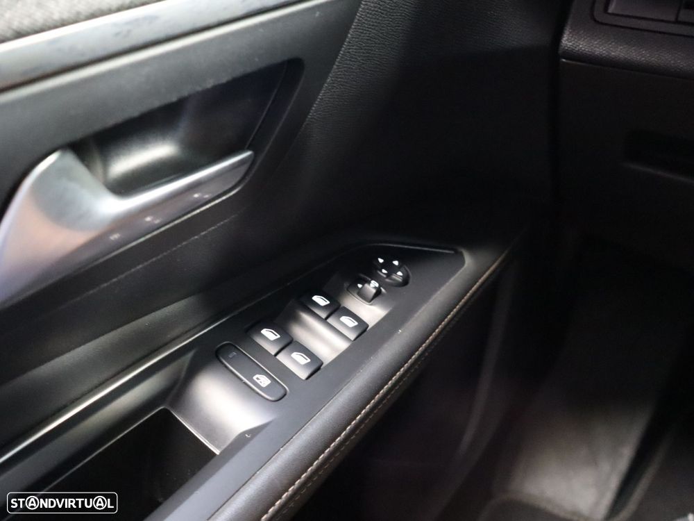 Peugeot 5008 1.5 BlueHDi GT EAT8 - 15