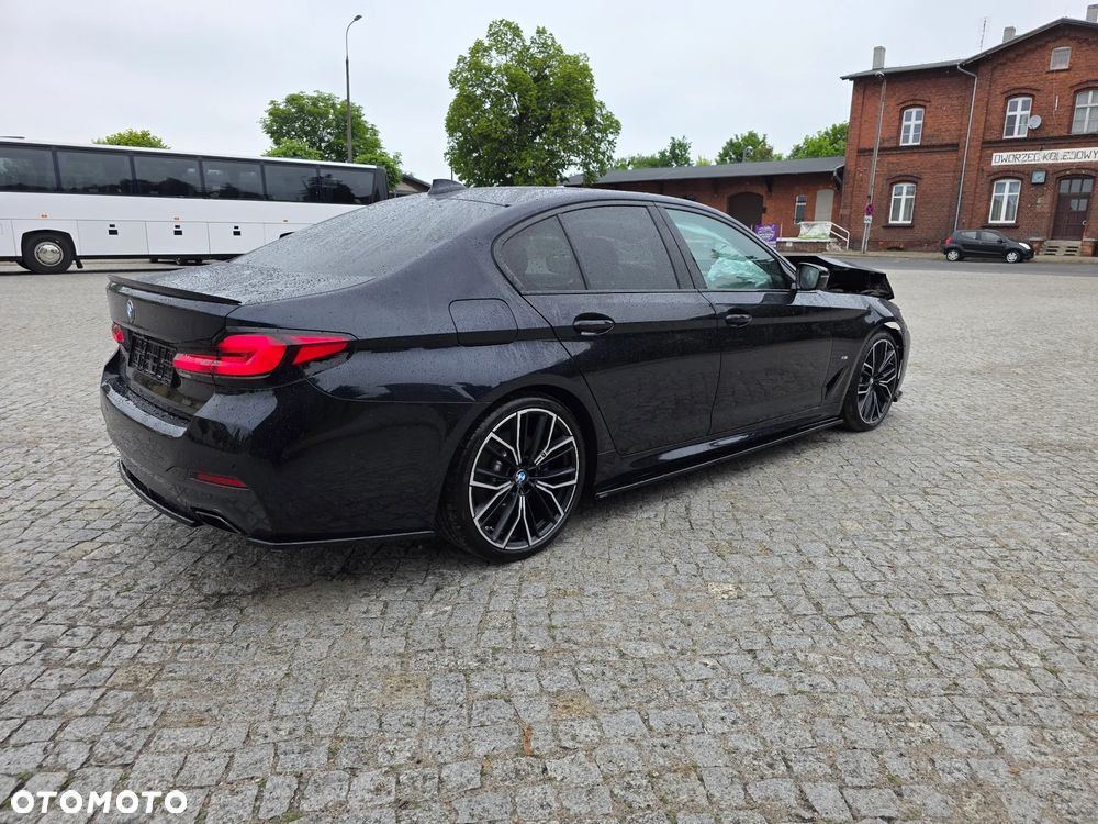 BMW Seria 5 530d mHEV M Sport sport - 17