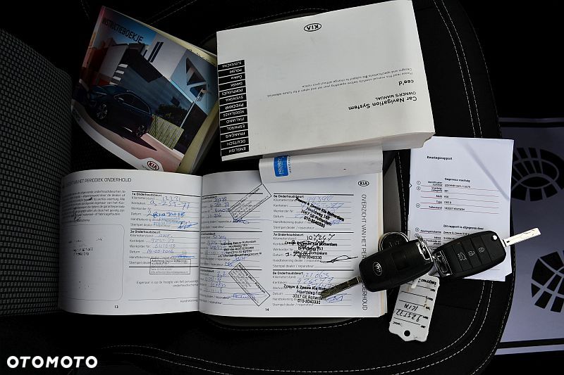 Kia Ceed 1.6 GDI ISG Platinum Edition - 36