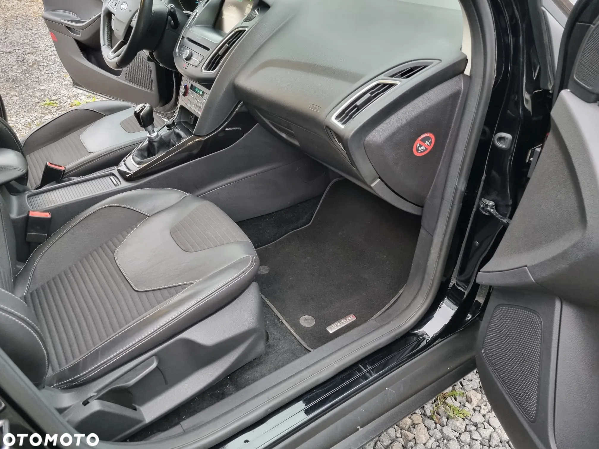 Ford Focus 2.0 EcoBlue Titanium Business - 14