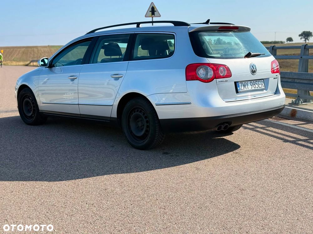 Volkswagen Passat 2.0 TDI Comfortline - 10