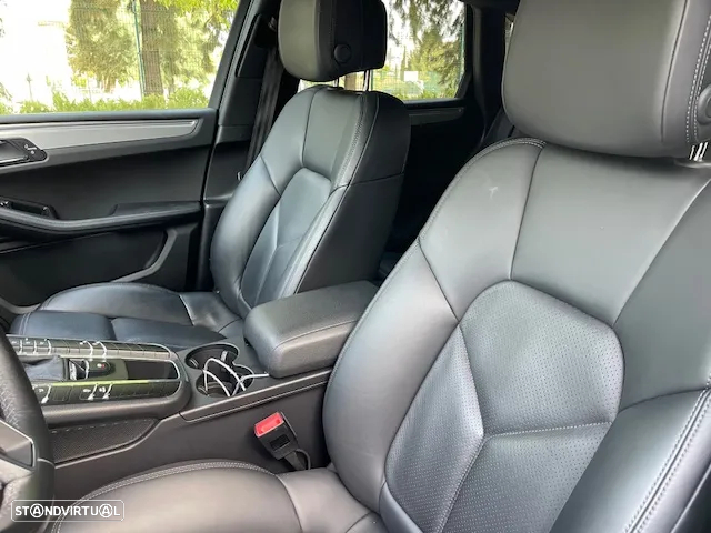 Porsche Macan Standard - 12