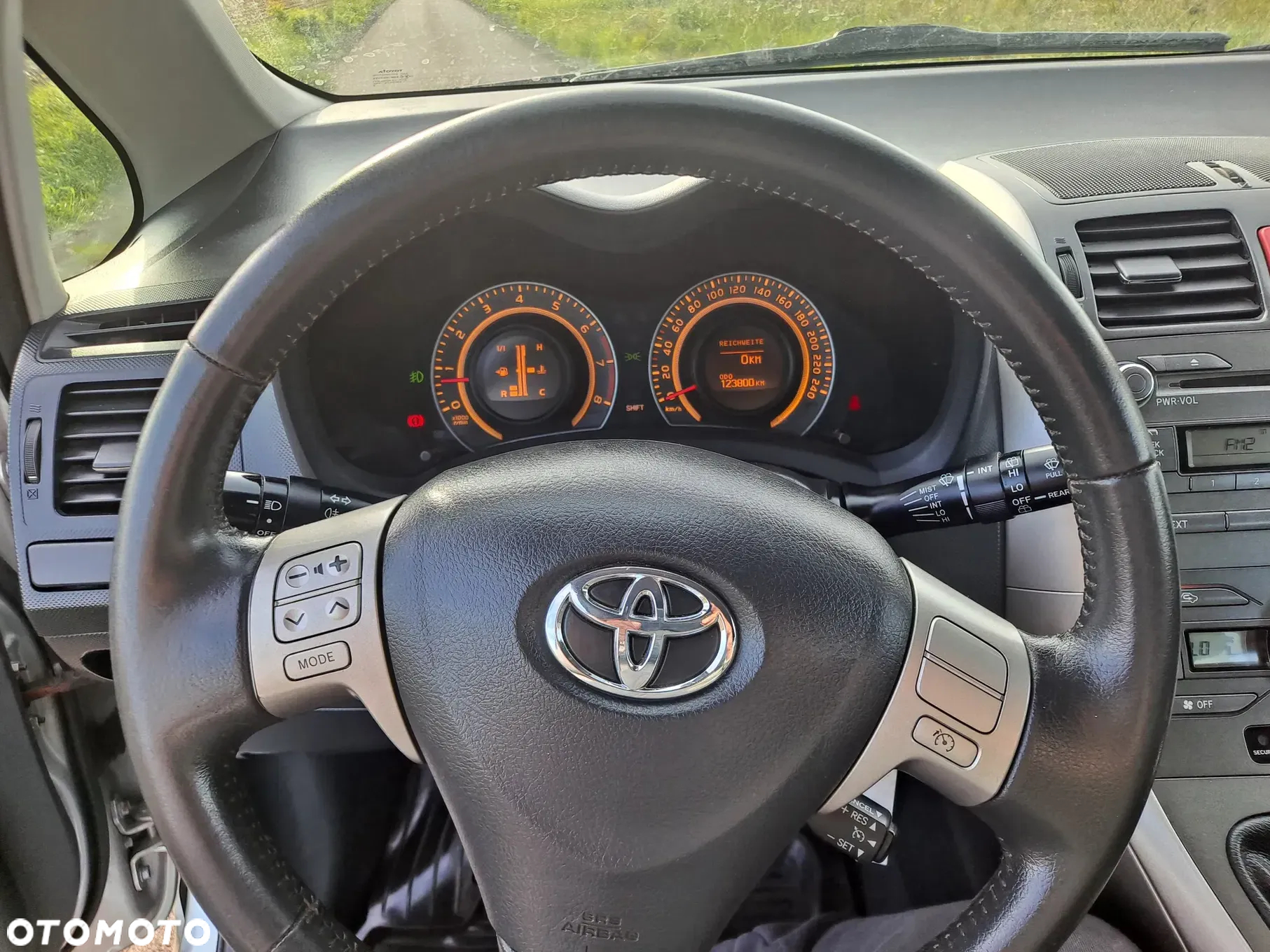 Toyota Auris 1.6 VVT-i Sol - 6
