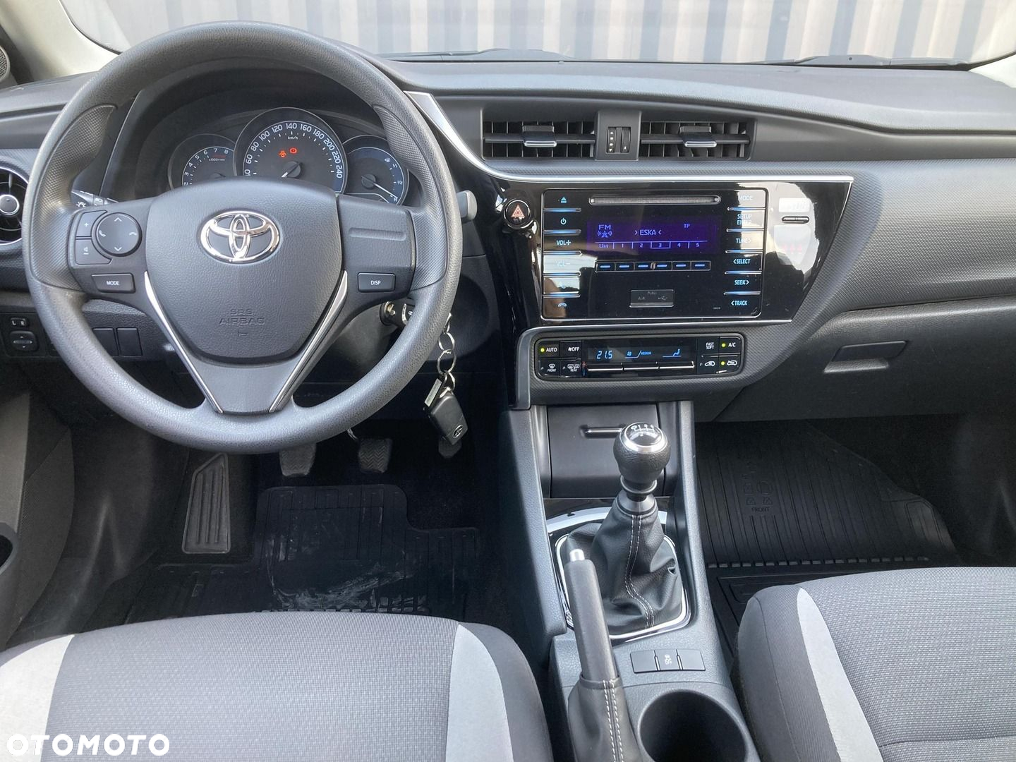 Toyota Auris - 13