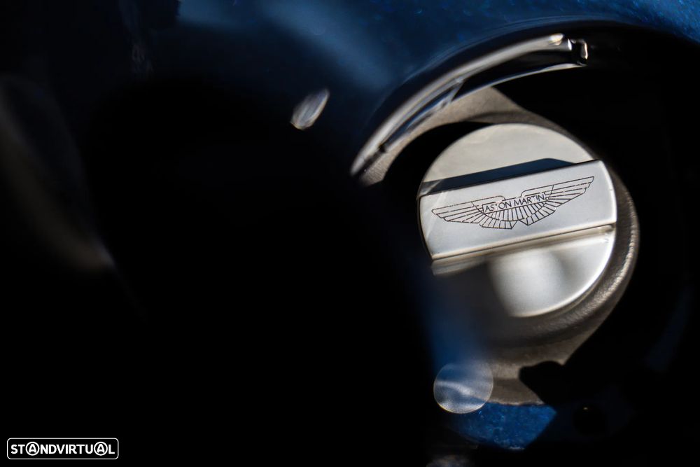 Aston Martin DB7 Vantage Coupé - 21