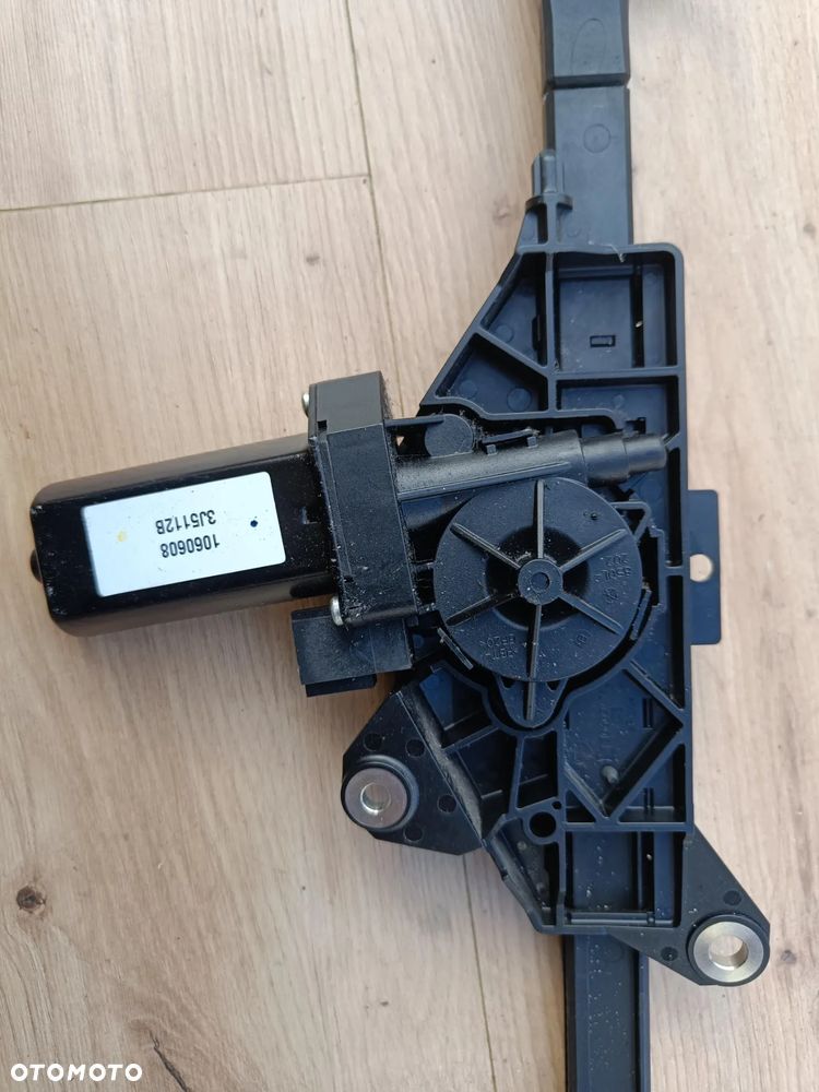 MERCEDES W207 COUPE CABRIO PODAJNIK PASA LEWEGO LEWY A2078600182 - 7