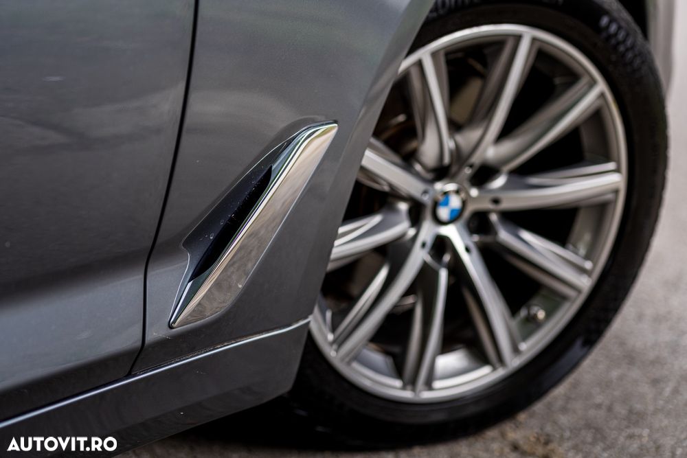 BMW Seria 5 - 12