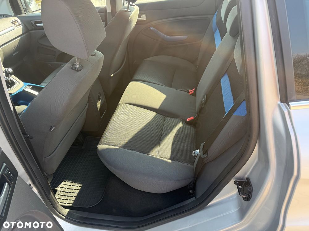 Ford Kuga 2.0 TDCi 2x4 Trend - 19