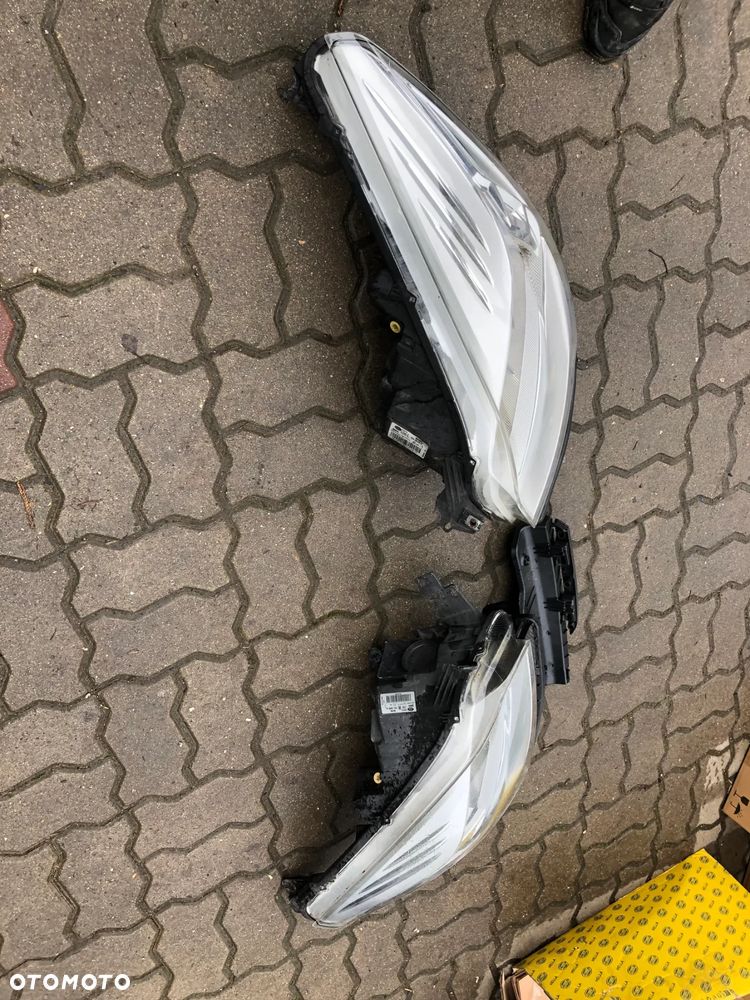 KUGA MK2 LAMPA PRZEDNIA LEWA PRAWA - 6