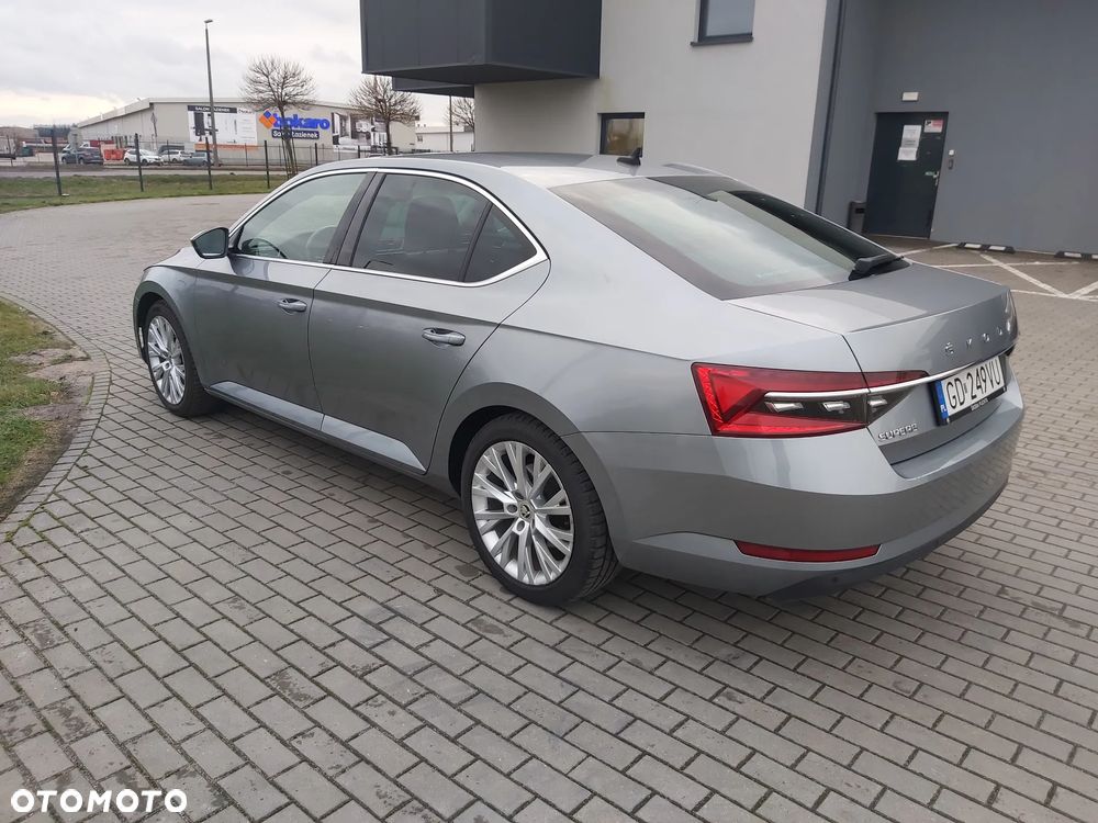 Skoda Superb 2.0 TDI SCR Style DSG - 6