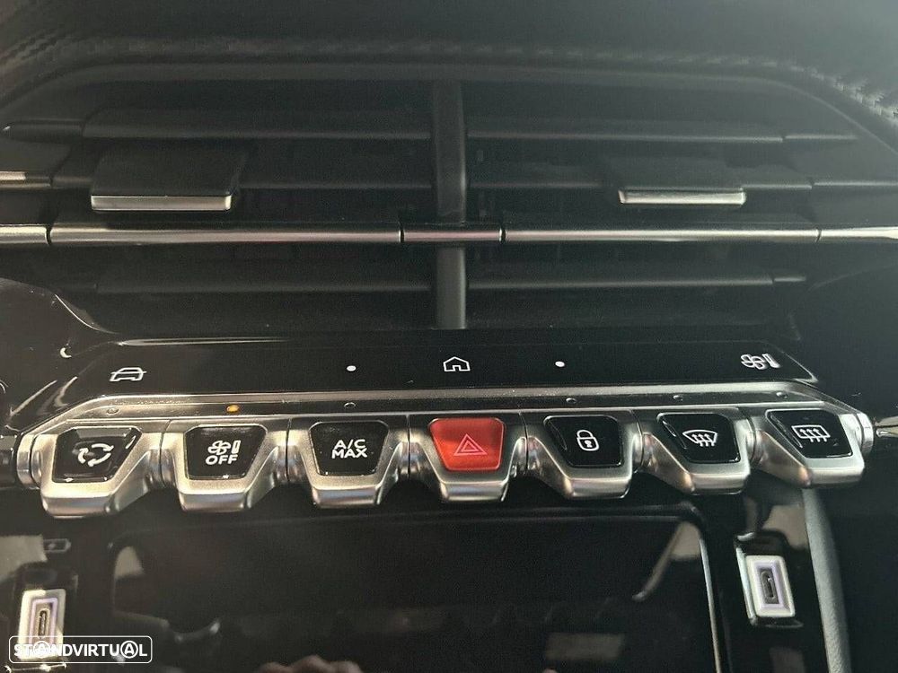 Peugeot 2008 1.2 Hybrid Allure e-DCS6 - 19