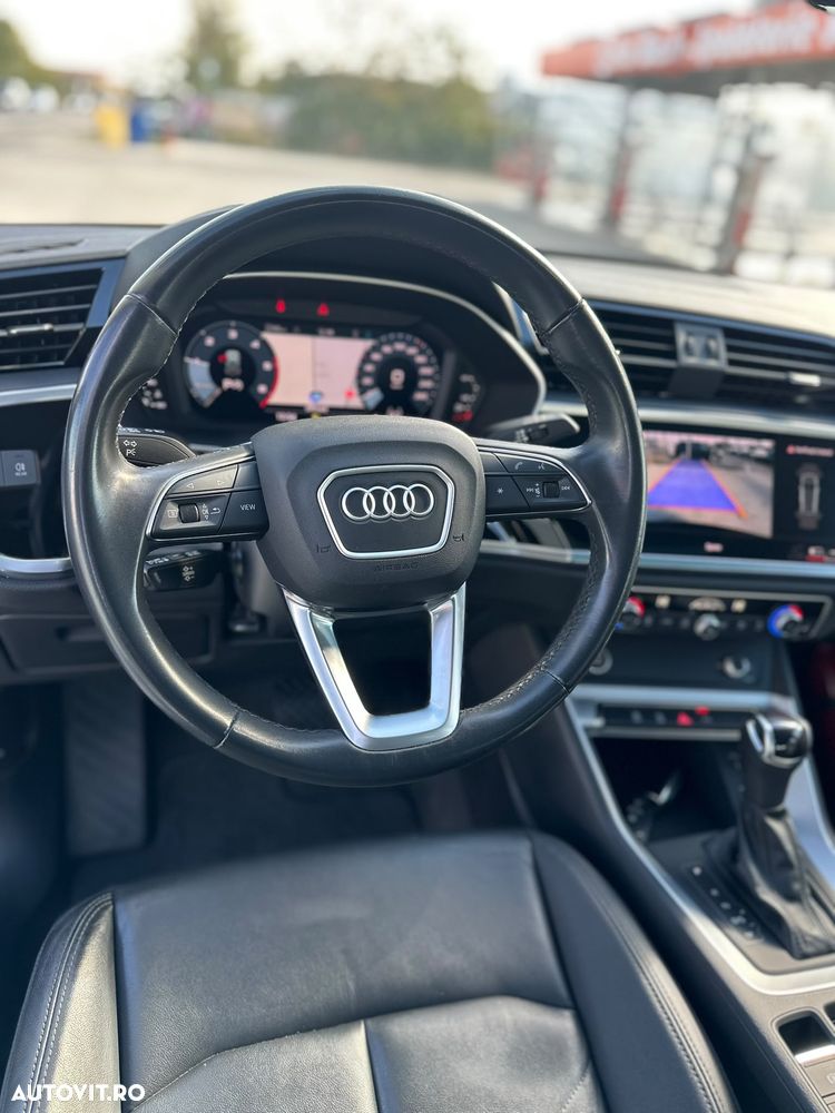 Audi Q3 2022 photo 5
