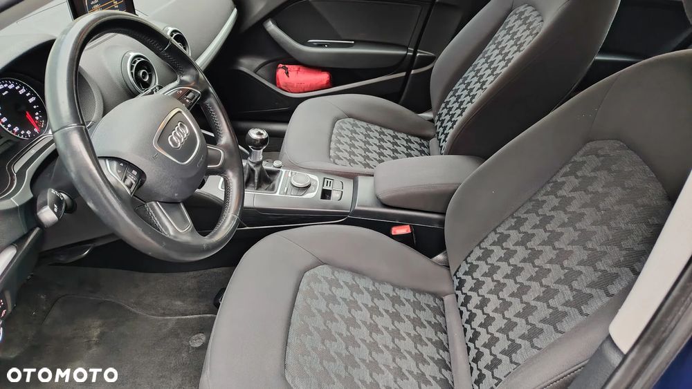 Audi A3 Sportback 1.6 TDI - 23